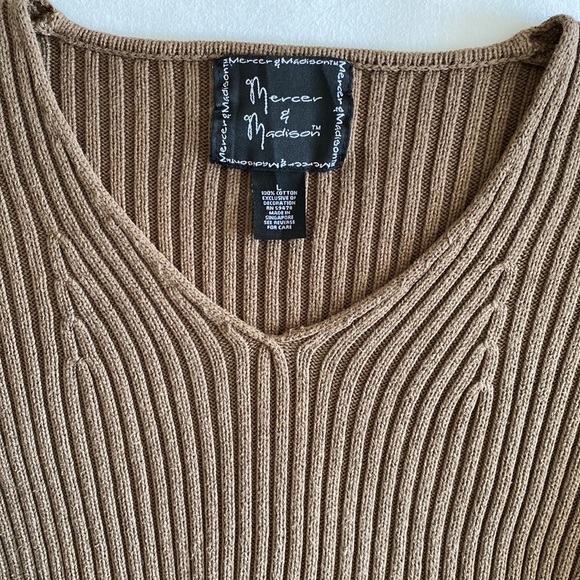 Mercer & Madison cotton ribbed pullover heavily embellished / embroidered sleeve - Picture 4 of 13
